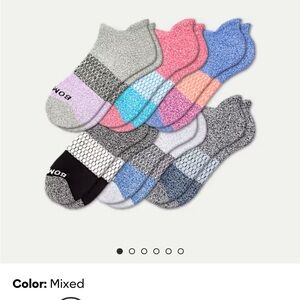 NWT Bombas Ankle socks, Small, Mid-Weight, Tri-Block Design, SOLD OUT, Comfy!